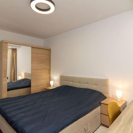Georgi'S 1 Bedroom Quiet Apartment With Garage Sofia Exterior foto