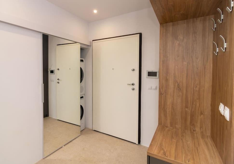Georgi'S 1 Bedroom Quiet Apartment With Garage Sofia Exterior foto