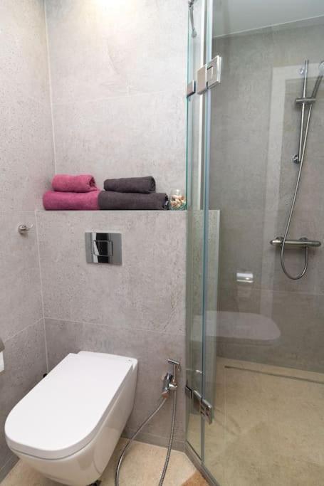 Georgi'S 1 Bedroom Quiet Apartment With Garage Sofia Exterior foto